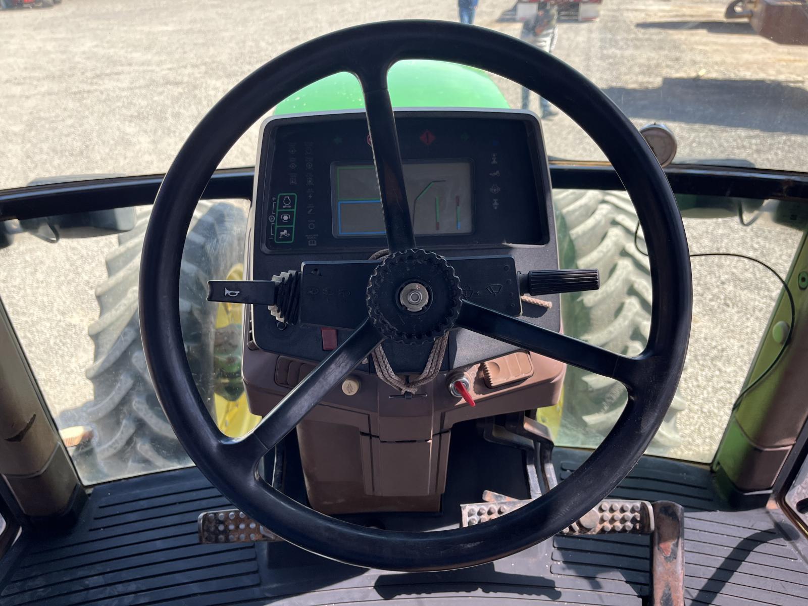 ./imagenes/INVOICE/2019/17576/TRACTOR JOHN DEERE 7800 (27).JPG